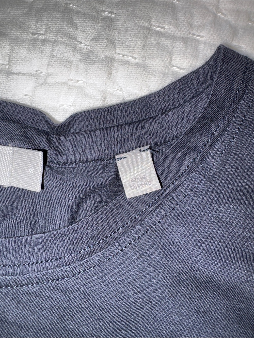 Vince. Women’s Long-Sleeve Crew Neck Shirt - Navy Blue EUC S - Picture 6 of 8